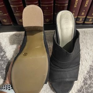 ANA heels